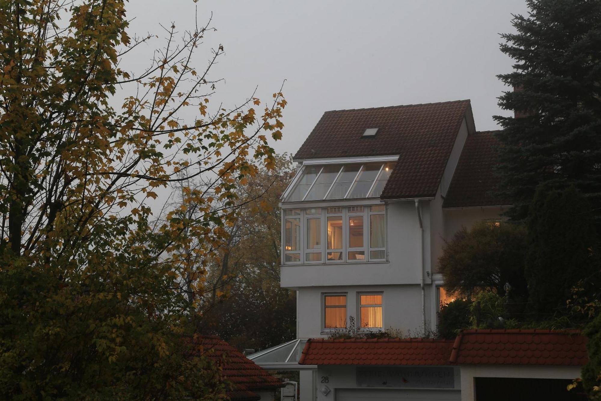 Apartamento Haus Am Sonnenhügel Bad Urach Exterior foto