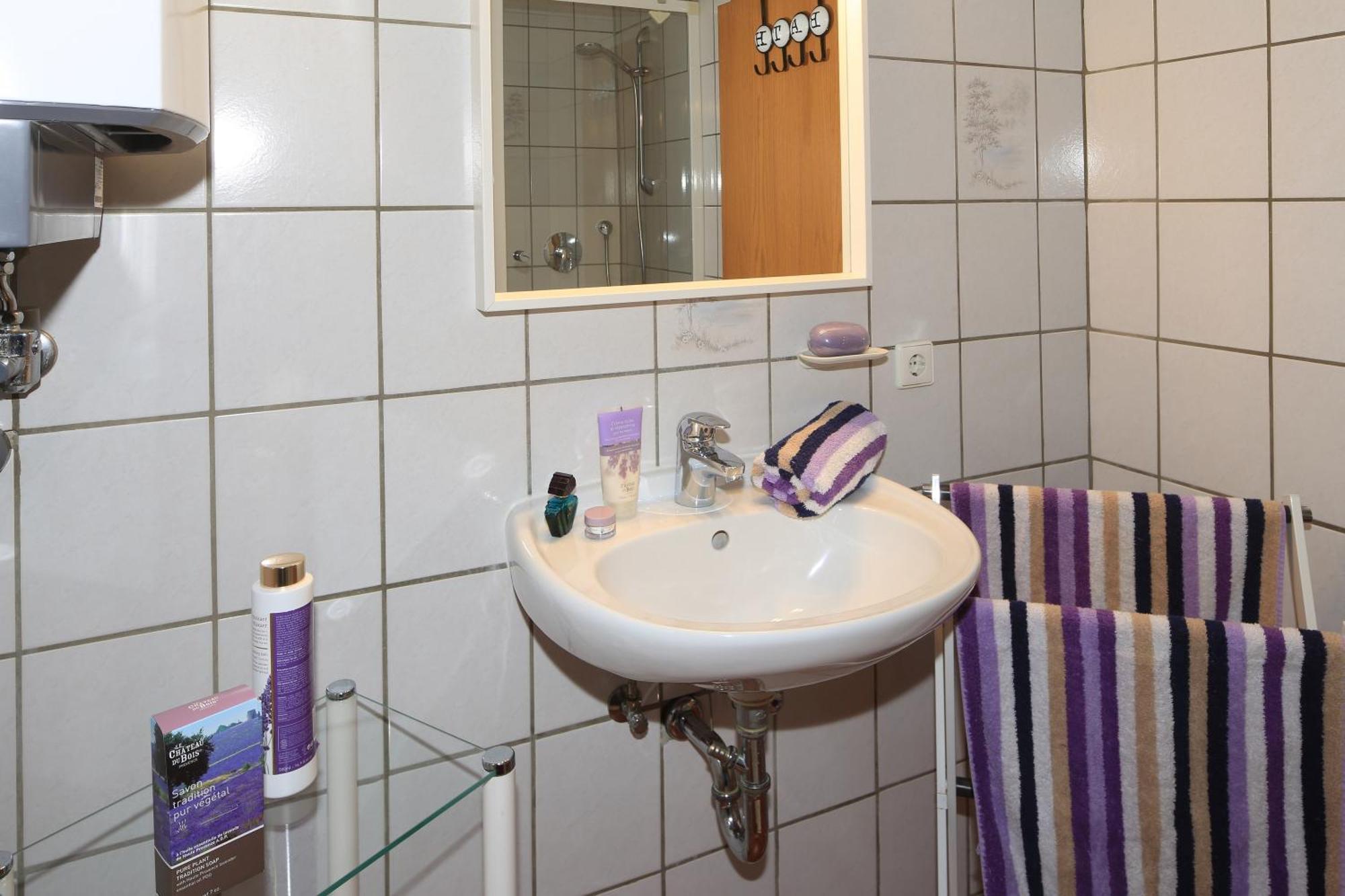 Apartamento Haus Am Sonnenhügel Bad Urach Exterior foto